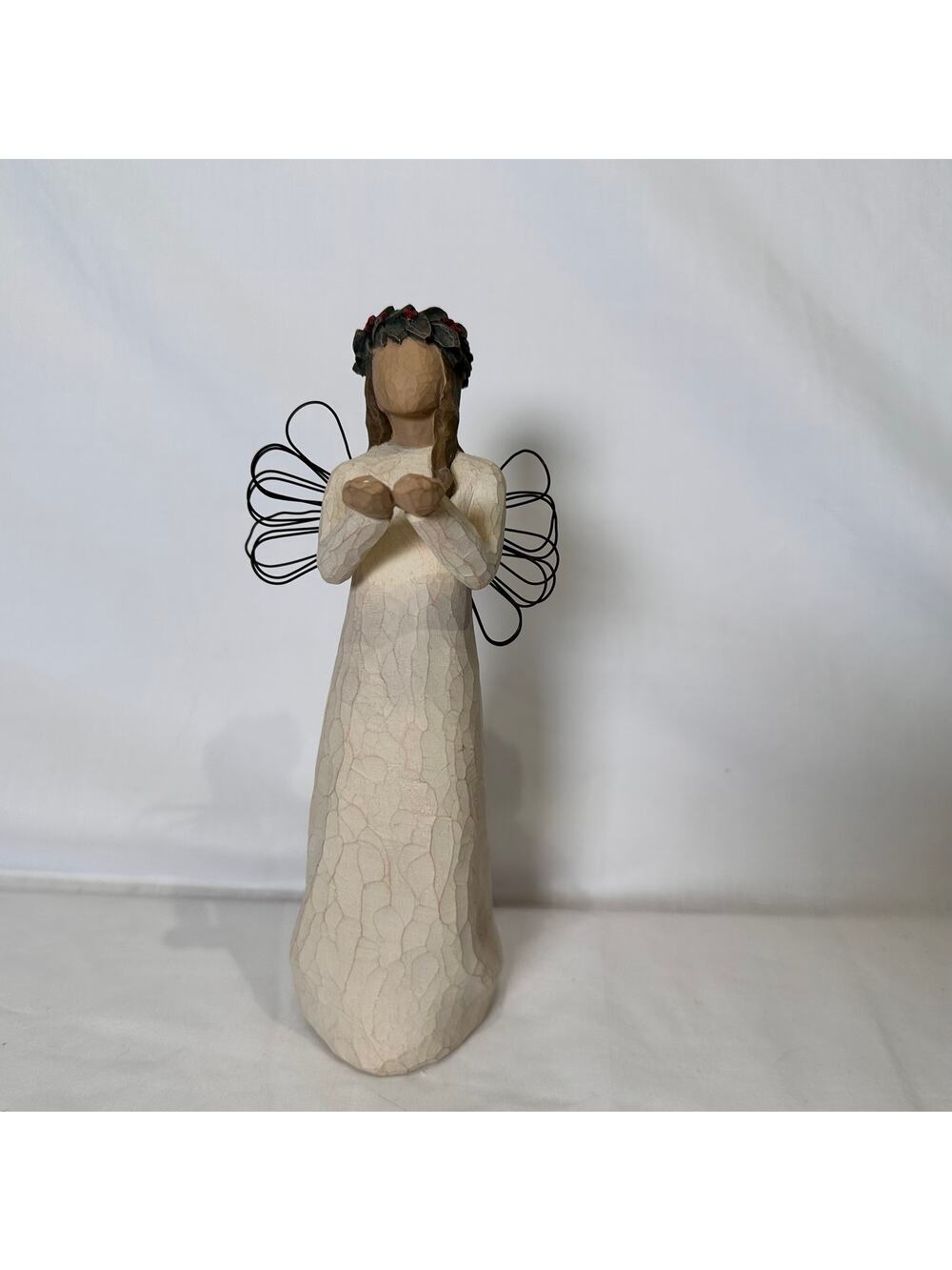 Willow Tree Angel of Christmas Spirit Demdaco Susan Lordi 2001 Collectible